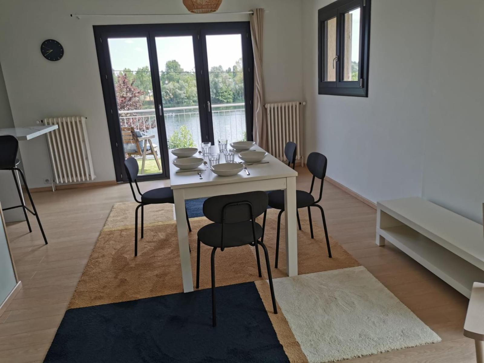 La Rive Du Doubs - 2 Chambres - 5 Pers - 56, Chemin Du Canal Du Rhone Au Rhin โดล ภายนอก รูปภาพ